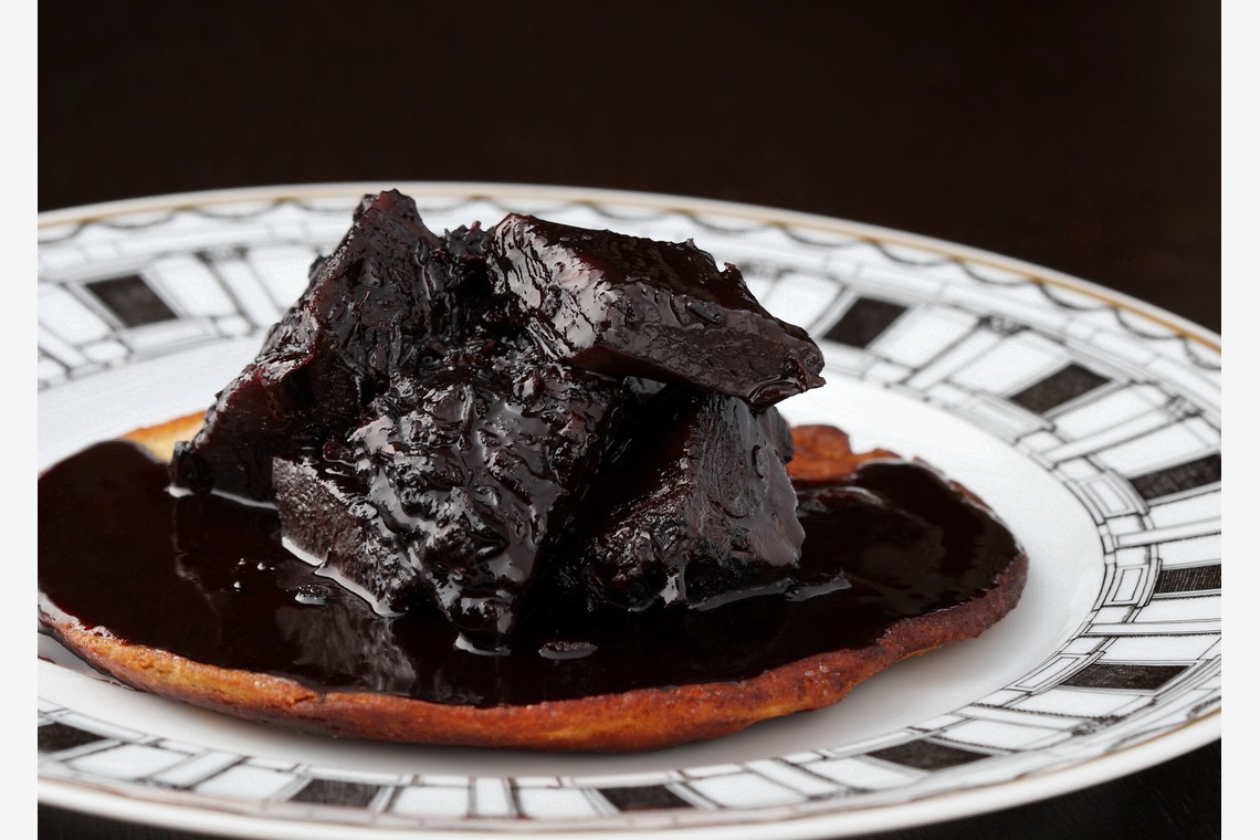 森安　照が撮影した「ホテル・レストラン（料理・ワイン・シャンパン・シェフ・ホールスタッフ・内観・イメージカット）」の写真