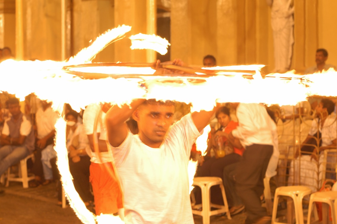梶田　誠が撮影した「スリランカ　ペラヘラ祭り」の写真