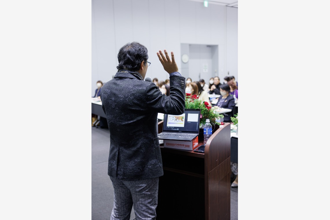 猫田晃広が撮影した「出版講演会（セミナー）と懇親会」の写真