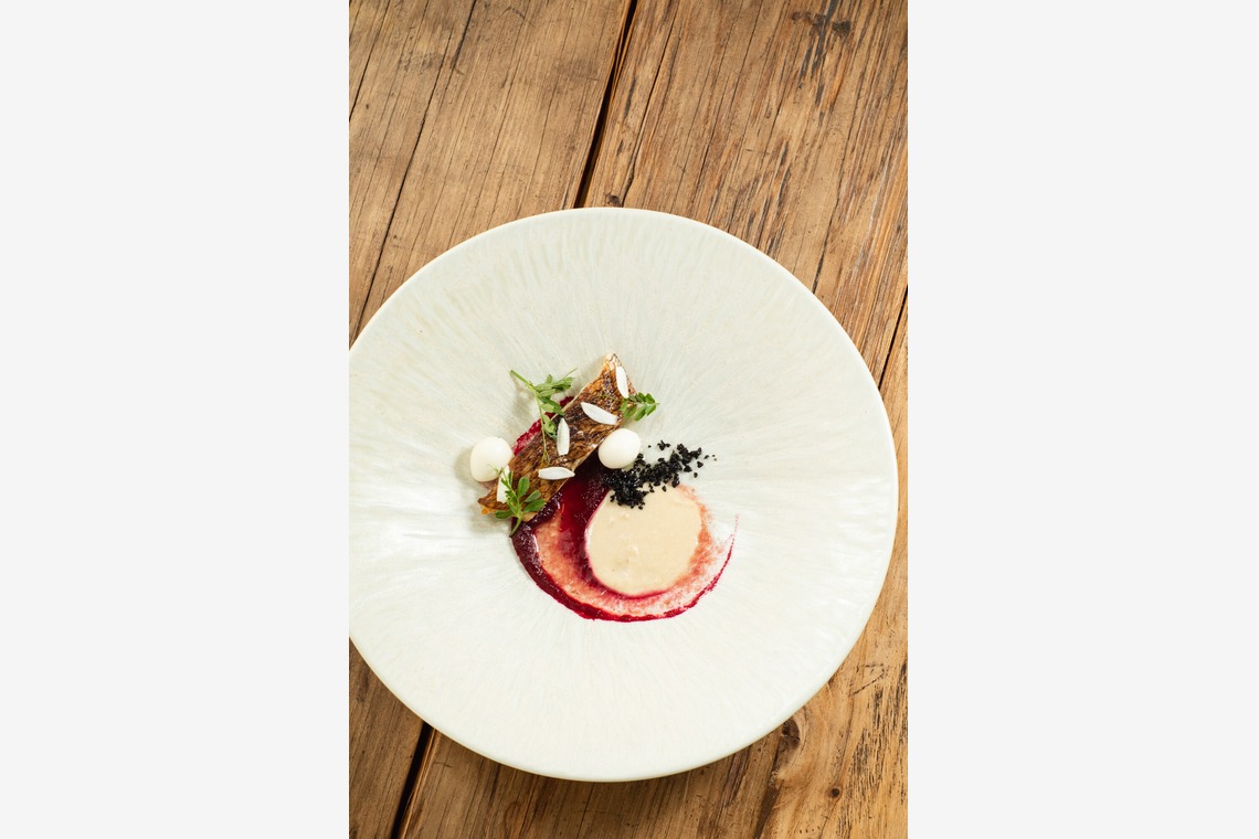 uno e creative act.が撮影した写真のアルバム「素材にこだわるレストランのウェディングコース料理」