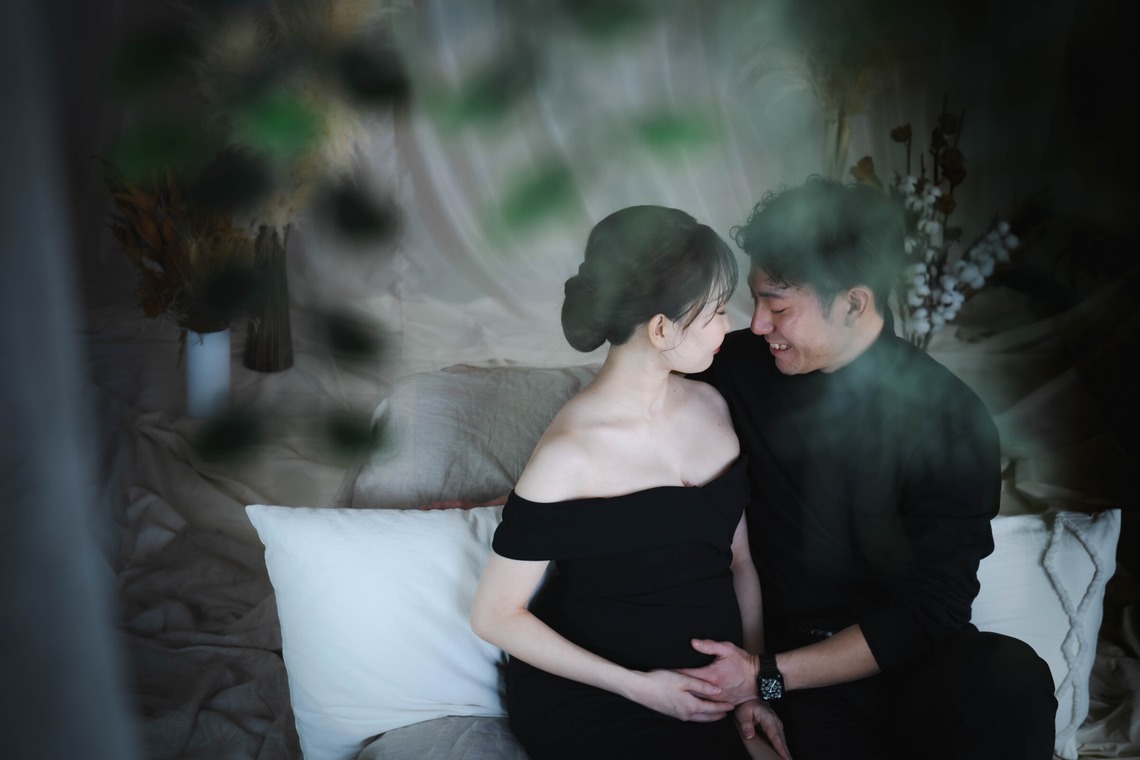 北海道ロケーションフォトウェディング♪が撮影した「マタニティフォト【おうちフォトスタジオ-umurek＝ウムレ】」の写真