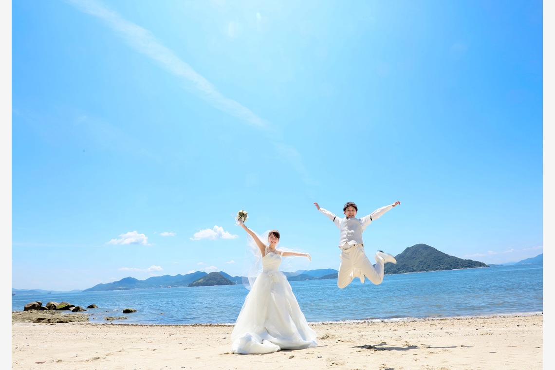 KIKIウェディングが撮影した写真のアルバム「青い海」