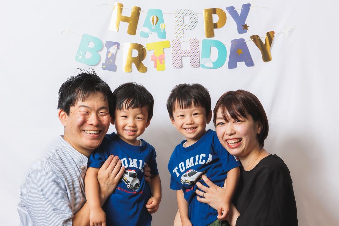 松井シンジが撮影した「家族写真（屋内・屋外）」の写真