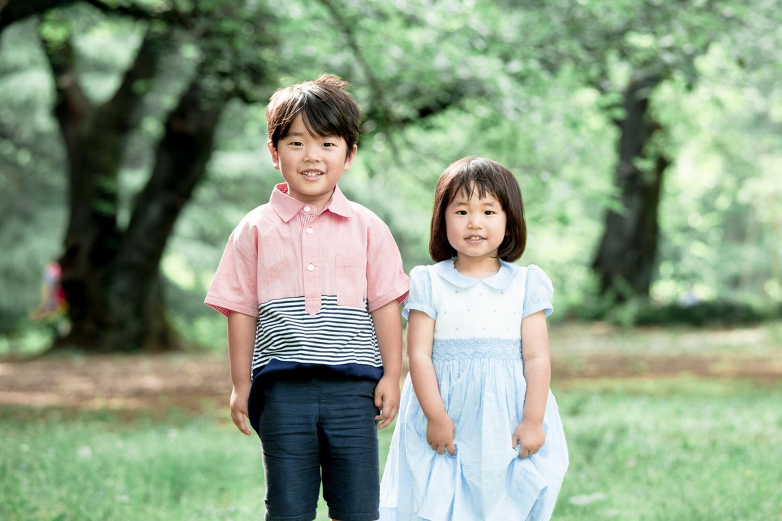 松井シンジが撮影した「家族写真（屋内・屋外）」の写真