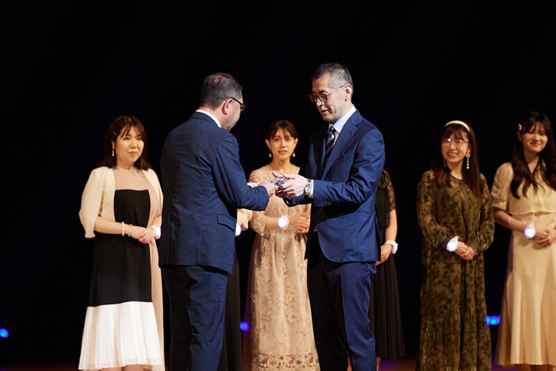 岩瀬泰治が撮影した「表書式」の写真