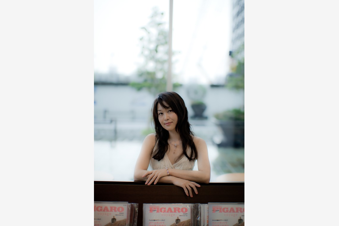 太和皇商事株式会社が撮影した写真のアルバム「ポートレート」