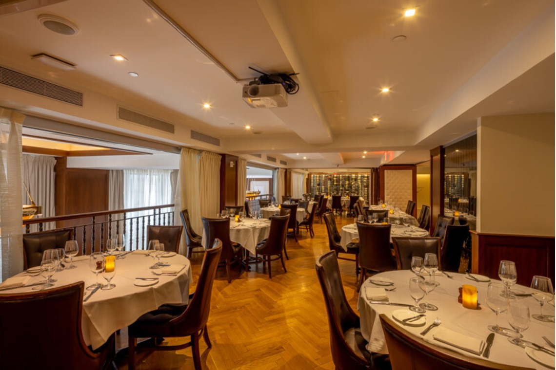 富岡敦が撮影した「ニューヨーク　ステーキハウス撮影」の写真