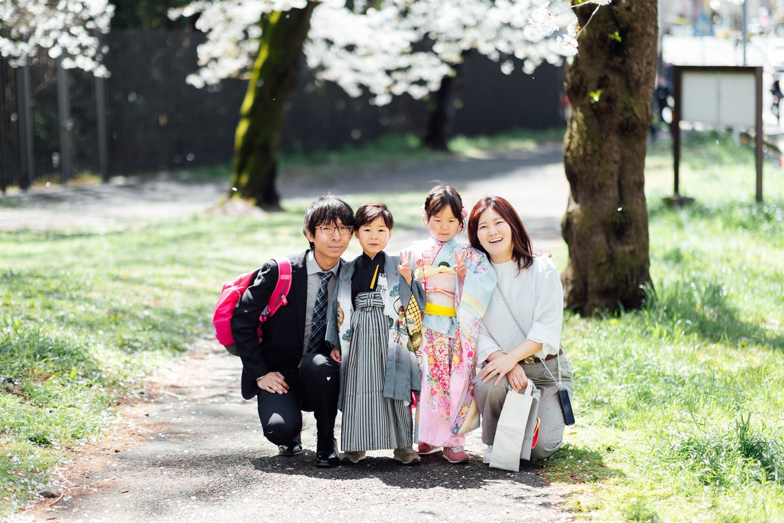 出張撮影くろさわが出張撮影した家族写真(キッズ,ベビーフォト)などが写った「七五三」の家族写真