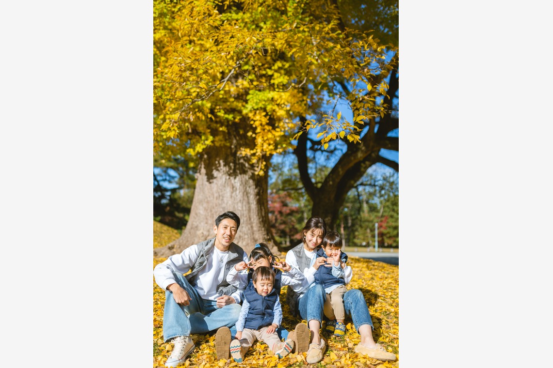 上倉達也が出張撮影した家族写真(キッズ,ベビーフォト)などが写った「2021京都　紅葉撮影」の家族写真