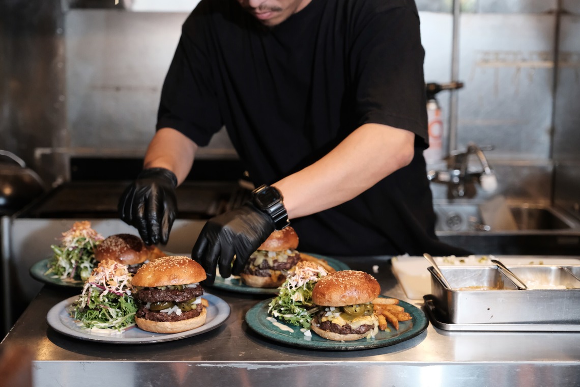 土門巧が撮影した「THE BLISS BURGER」の写真