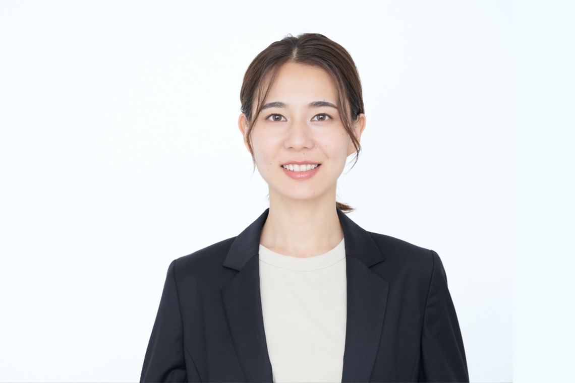 CREATIVE HOUSEが撮影したその他のアルバム「お見合い写真・婚活写真撮影」