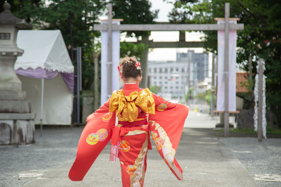 ゆのみふぉとが出張撮影した家族写真(キッズ,ベビーフォト)などが写った「七五三のお写真（人見知りの子供）」の家族写真