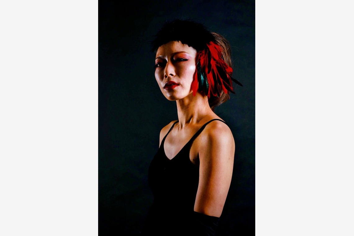 写真屋gonree　阿波根里恵が撮影した「フライヤー用アーティスト撮影」の写真