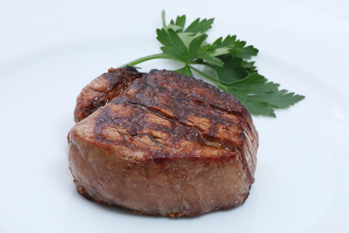 森安　照が撮影した「ステーキ・シーフード・サラダ」の写真