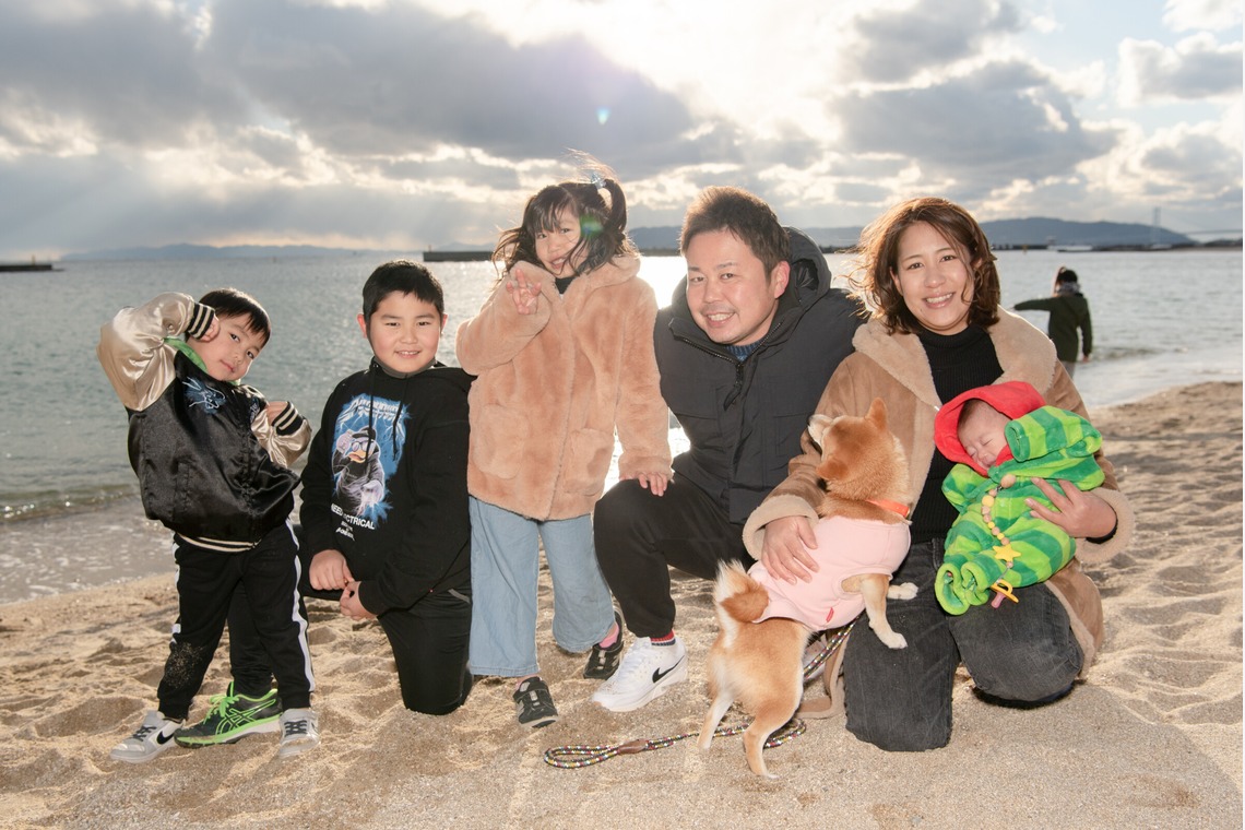 福永写真事務所が撮影した写真のアルバム「家族写真（須磨海岸）」