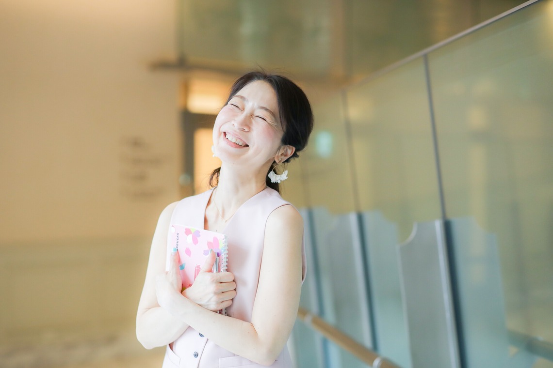 なかがわさとみが撮影した「女性起業家さんのプロフィール写真撮影」の写真