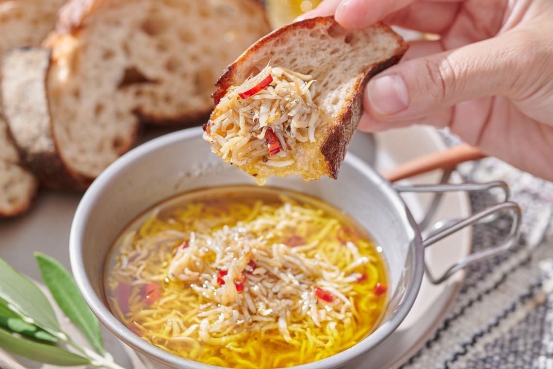 古牧理尚が撮影した写真のアルバム「hood」