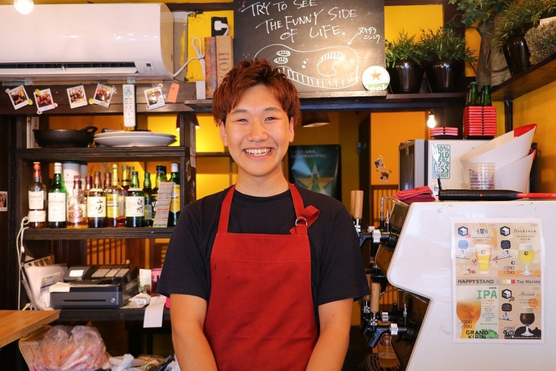 世登理恵が撮影した「飲食店の人物写真」の写真