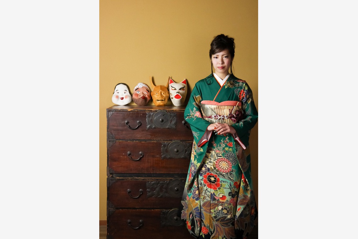 スマイルハンターが出張撮影した家族写真(キッズ,ベビーフォト)などが写った「成人式フォト」の家族写真