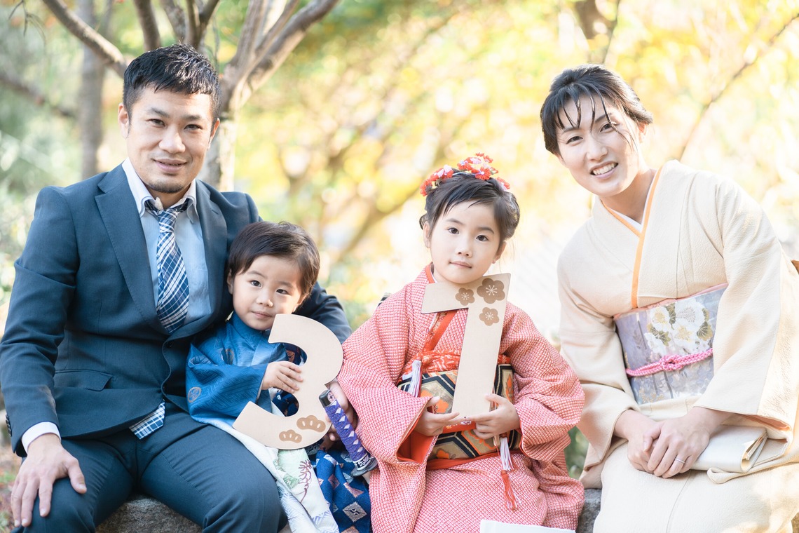 しるし寫眞館が撮影した「7歳3歳姉弟七五三」の写真