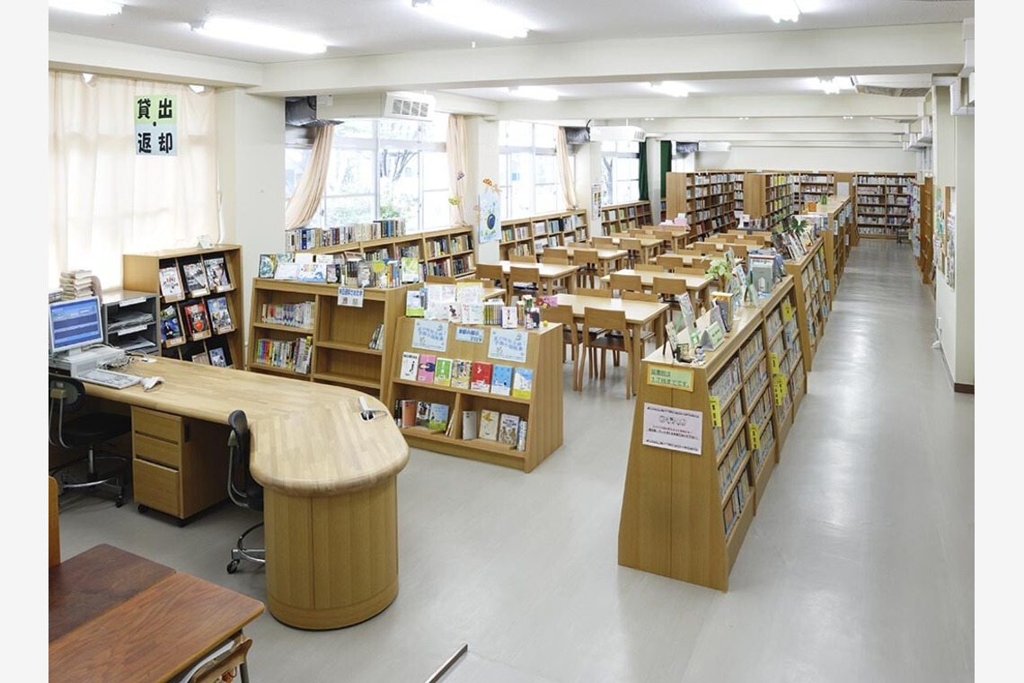 有限会社スタジオホリデーが撮影した写真のアルバム「店舗、オフィス、図書館等各種施設の撮影」