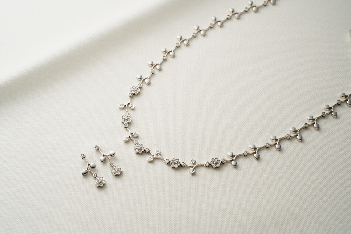 ESCAPEが撮影した写真のアルバム「ジュエリー」