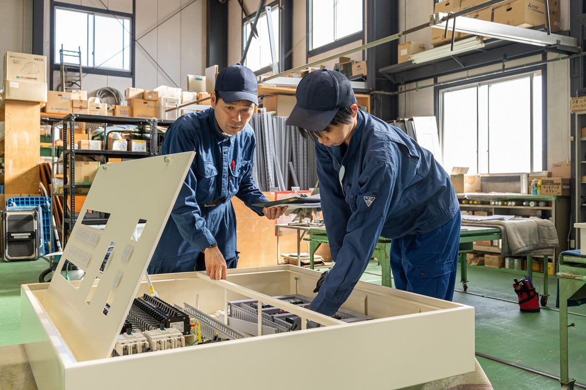 吉田佳央が撮影した写真のアルバム「電気機器メーカー様　企業紹介撮影」