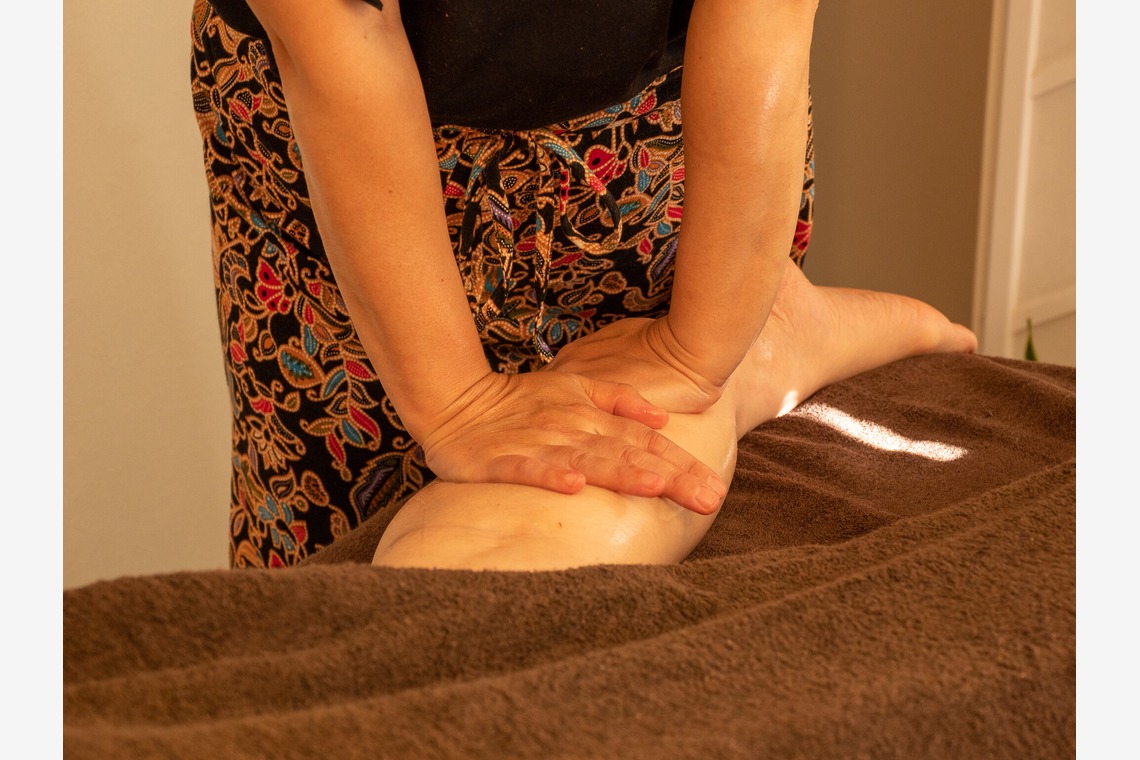 長谷川展克が撮影した「ヘッド フェイス&ボディ（堺市）」の写真