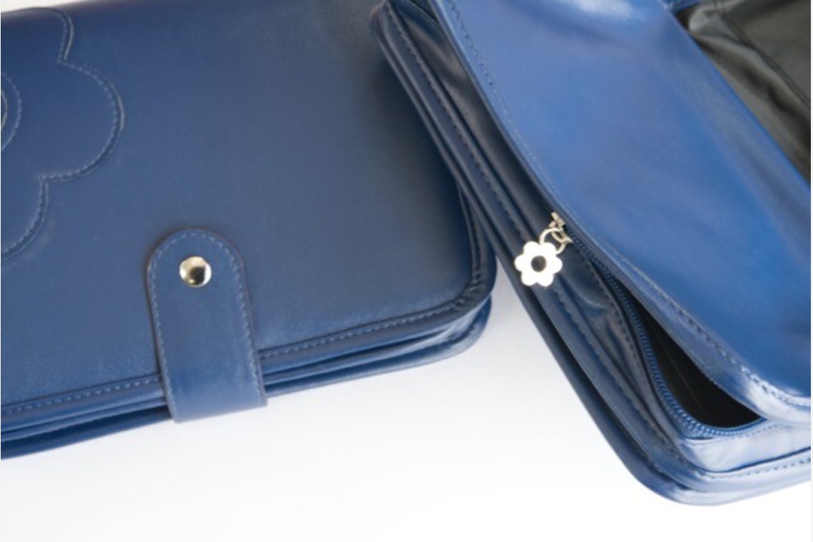 樋上　将太が撮影した「ECサイト用母子手帳商品撮影」の写真