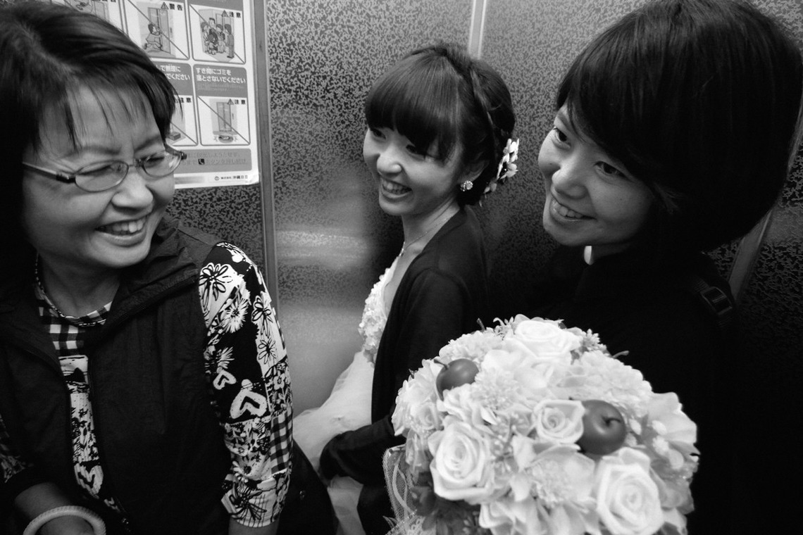 今泉真也が撮影した写真のアルバム「ロケーション陸」