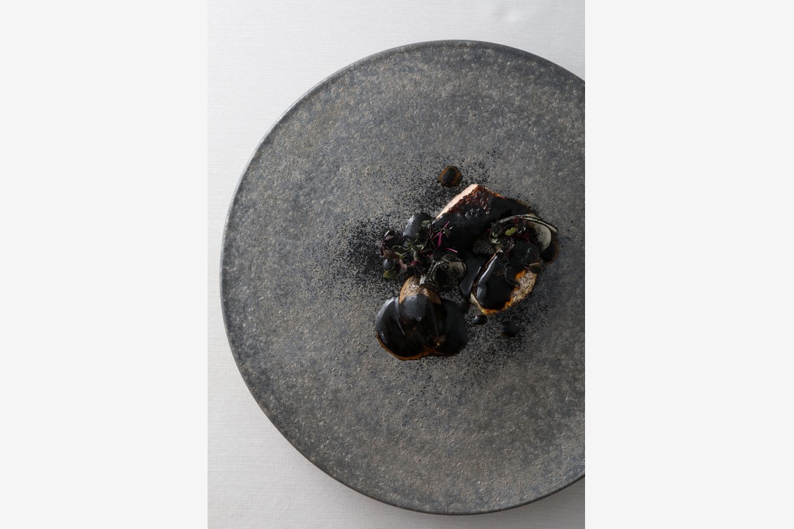 森安　照が撮影した「ホテル・レストラン（料理・ワイン・シャンパン・シェフ・ホールスタッフ・内観・イメージカット）」の写真