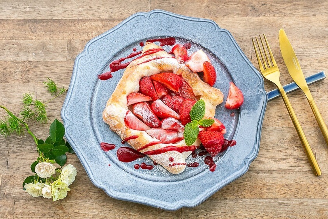 世登理恵が撮影した写真のアルバム「カフェ」