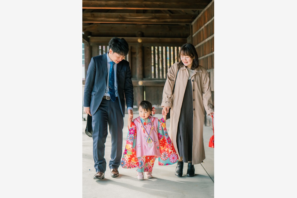 須田桃加が撮影した「護国神社七五三」の写真