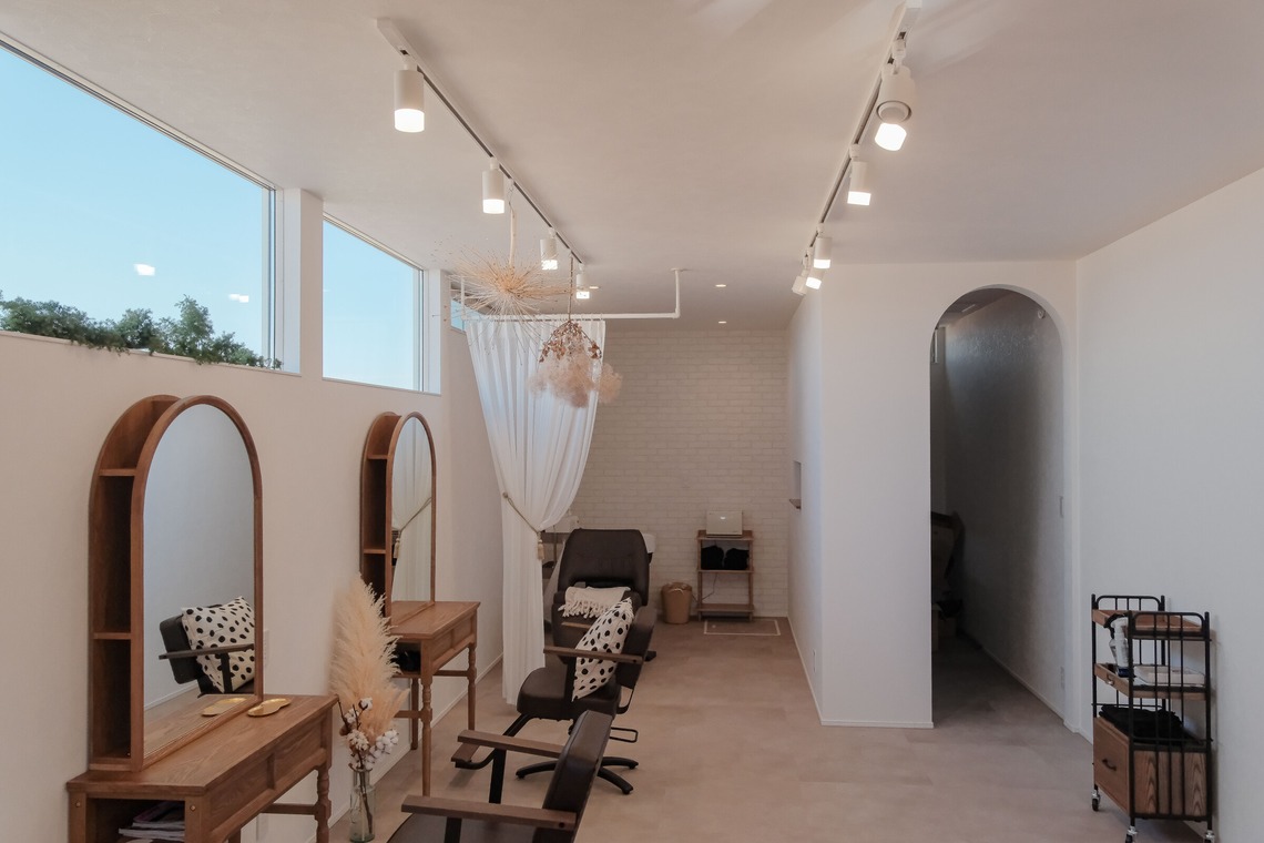 ARAI MAGICが撮影した写真のアルバム「美容院」