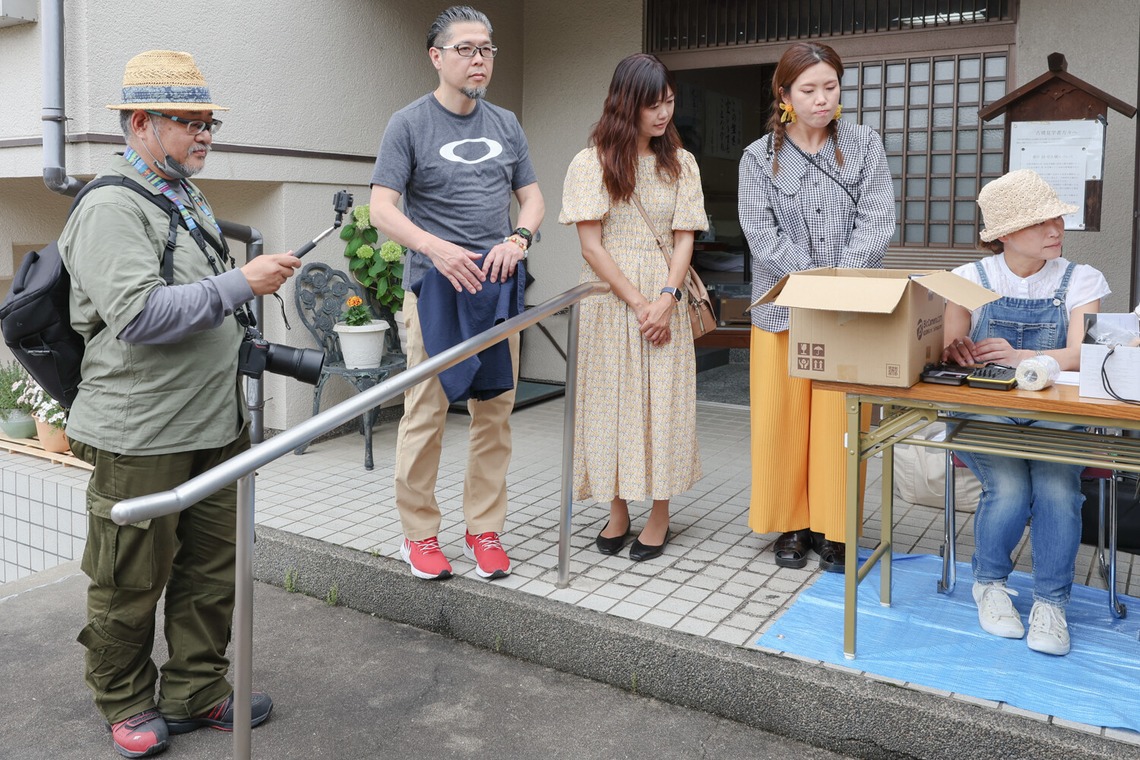ちずカメラが撮影した「写真家　橘田龍馬さんの子供写真教室の様子」の写真