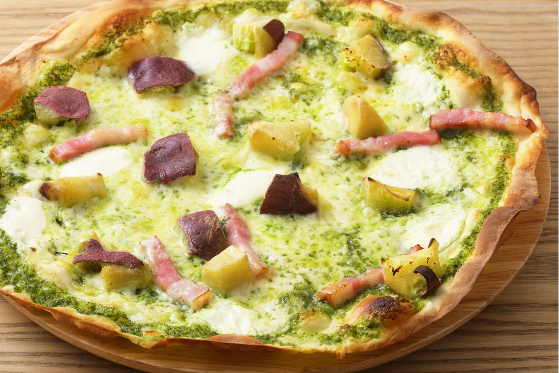 森安　照が撮影した写真のアルバム「ピザ」