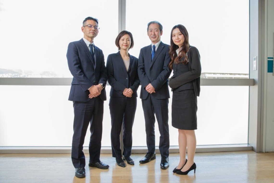 石場慎一郎が撮影した写真のアルバム「インタビューカットなど企業・法人様の撮影」