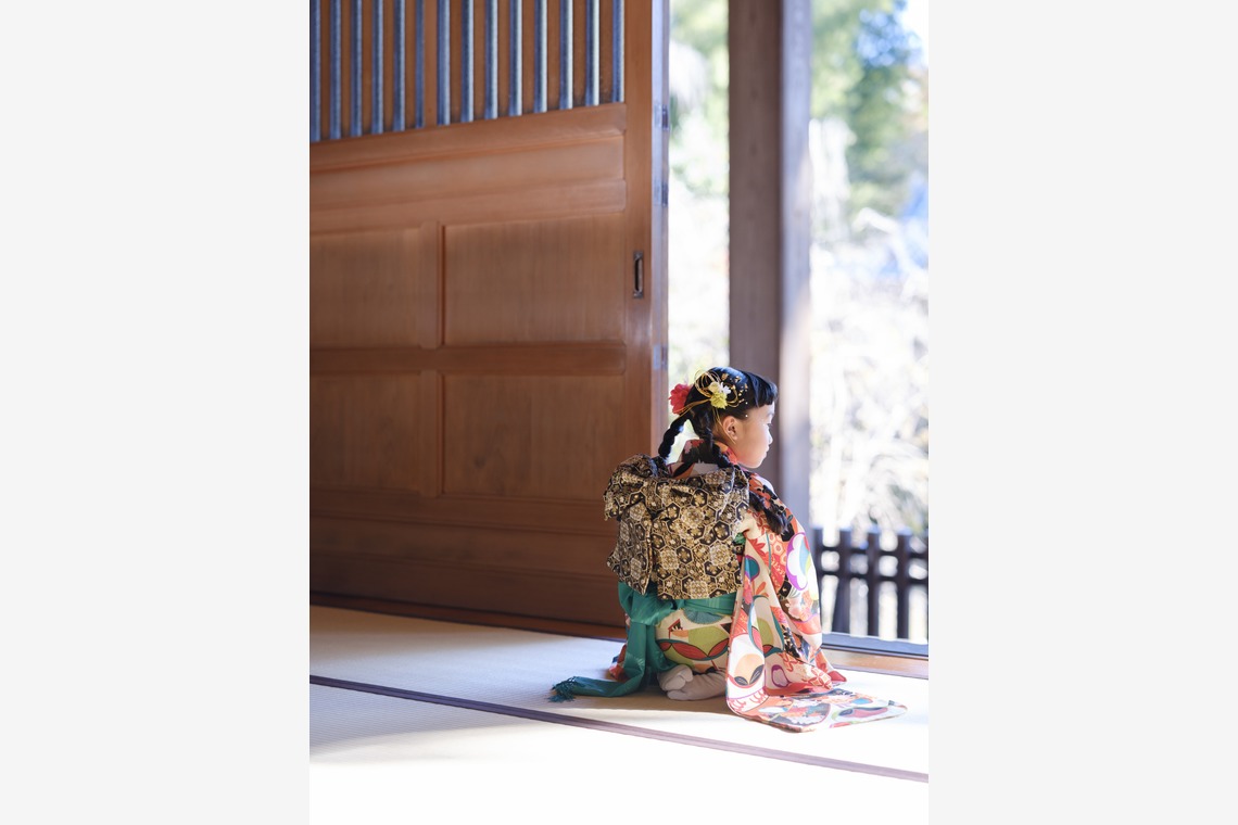 藤原和彦が撮影した七五三フォトのアルバム「お寺さんでの七五三記念撮影」