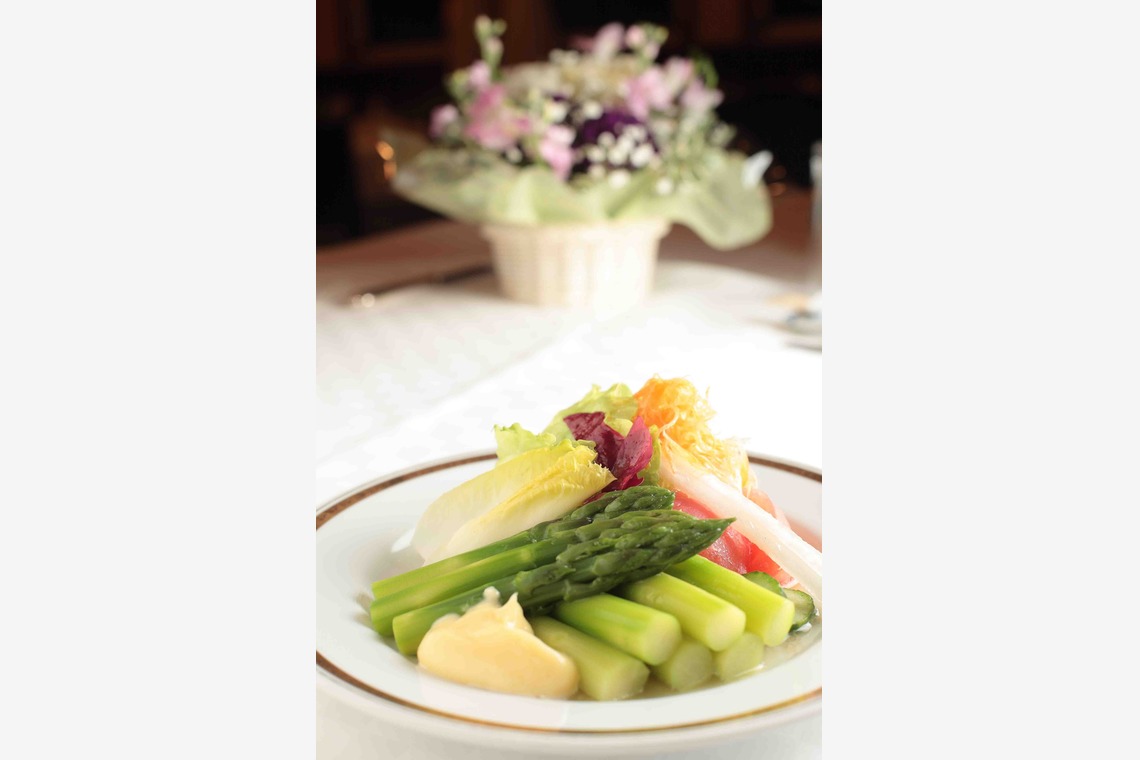 稗田裕規が撮影した写真のアルバム「店舗取材」