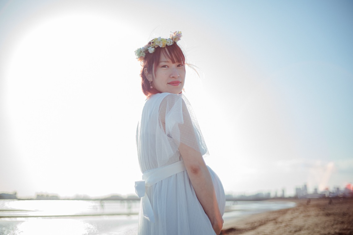 玉城　肇が出張撮影した家族写真(キッズ,ベビーフォト)などが写った「ビーチでもマタニティフォト」の家族写真