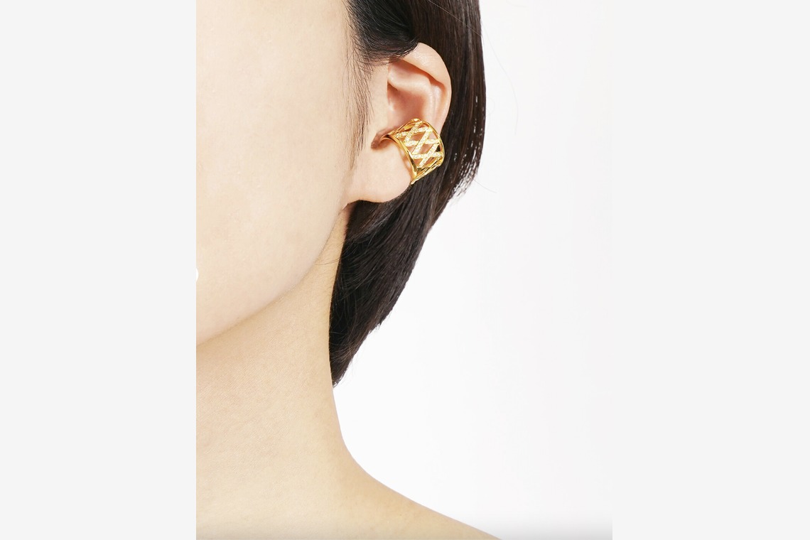 高田来未が撮影した写真のアルバム「ジュエリー写真」