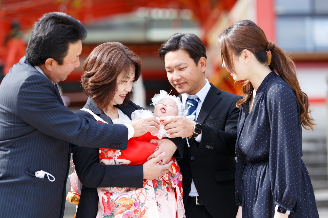 中井企画が撮影した家族写真の出張撮影のアルバム「お宮参り」