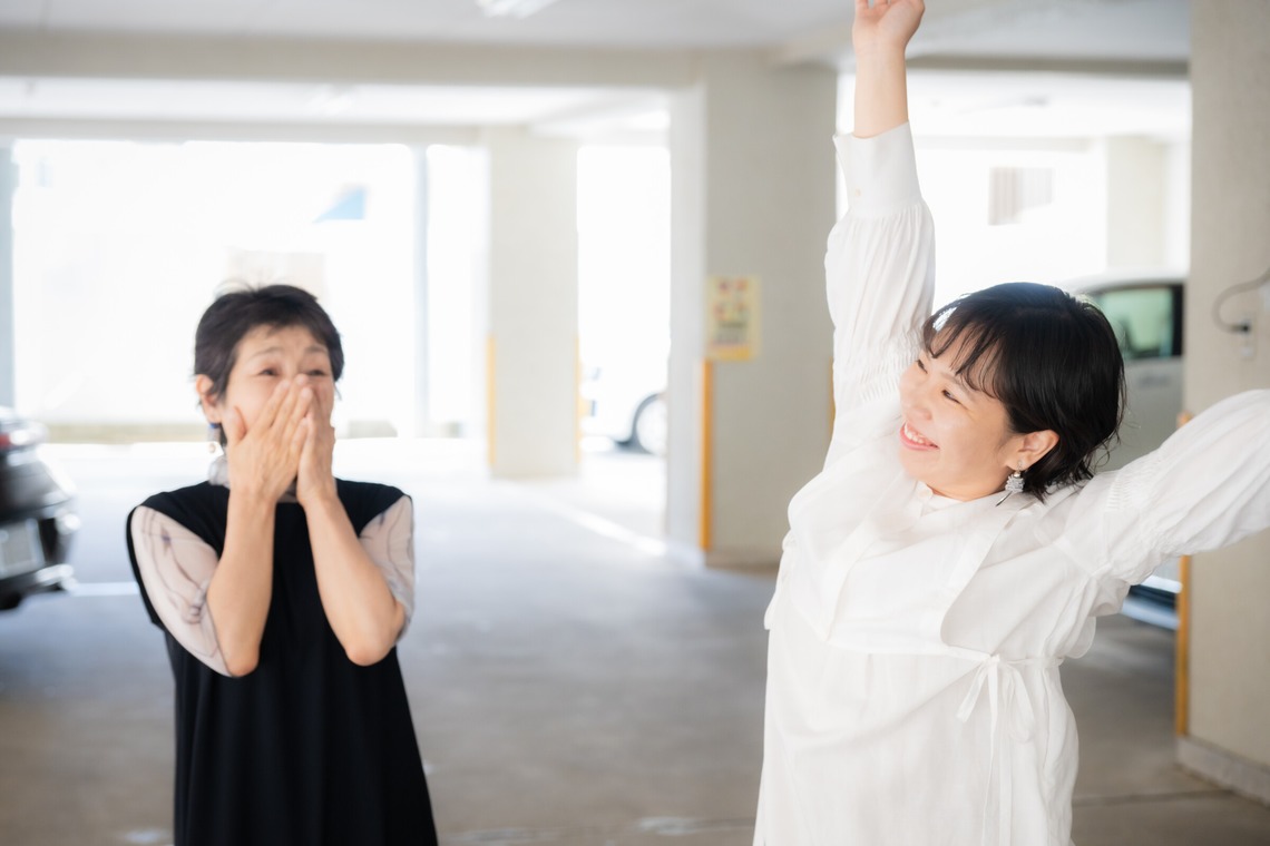 片岡ゆうせいが撮影した写真のアルバム「母娘写真」