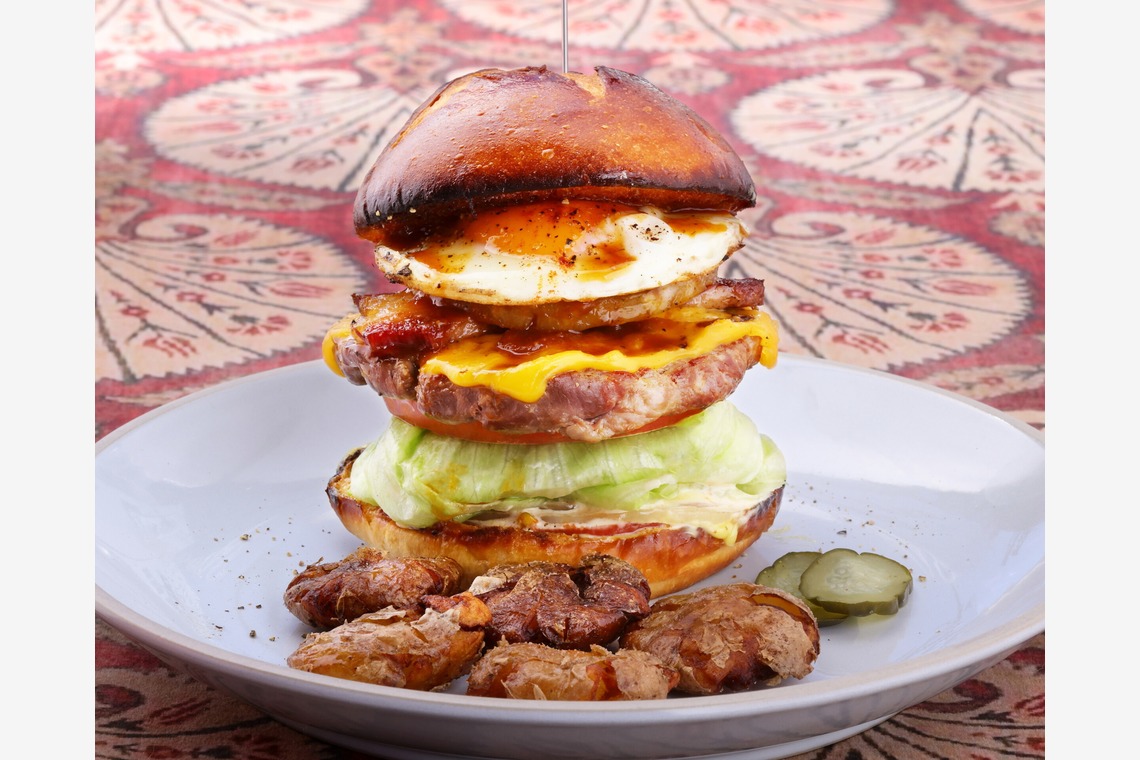 森安　照が撮影した「ハンバーガー」の写真