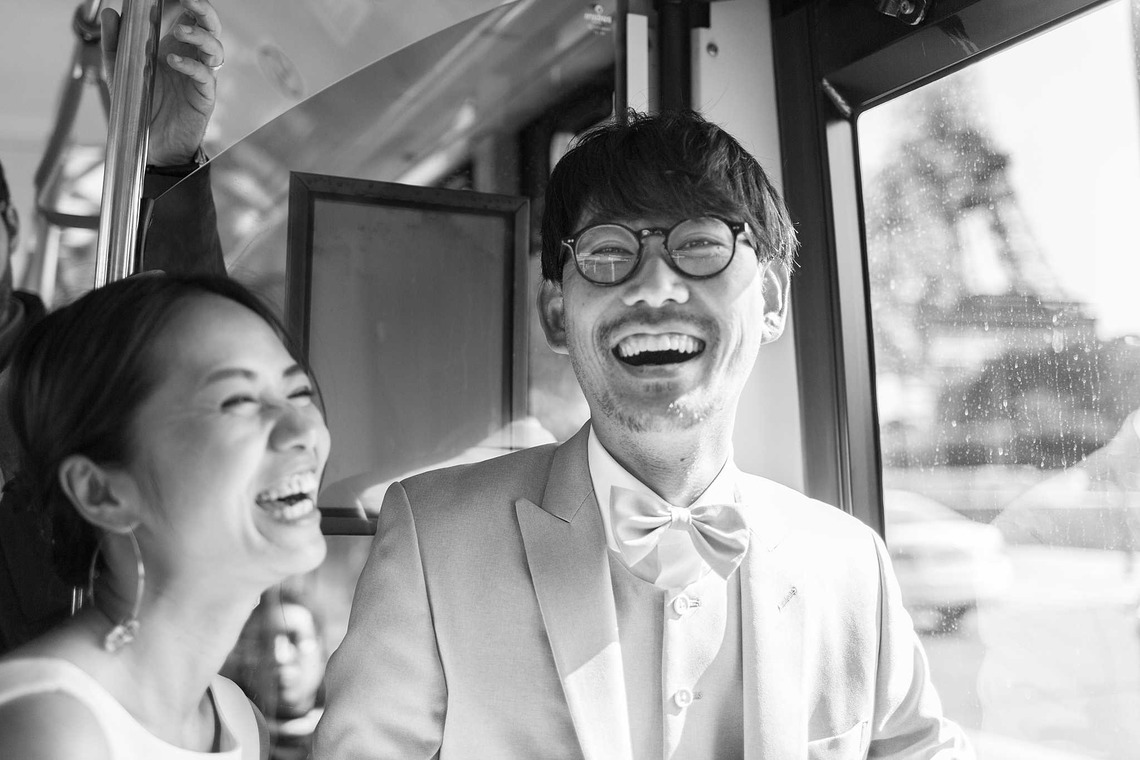 Petite Nao Photographyが撮影した写真のアルバム「パリでのフォトウェディング（エッフェル塔、ビルアケム橋、ルーブル美術館、パレロワイヤル）」