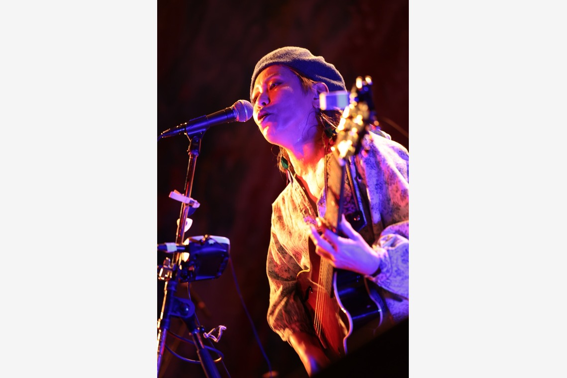 写真屋gonree　阿波根里恵が撮影した「ライブ撮影(主に大阪のライブハウス)」の写真