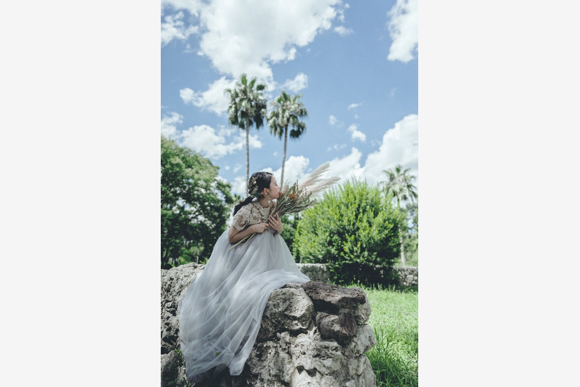 山下寿夢が撮影した写真のアルバム「ドレス」