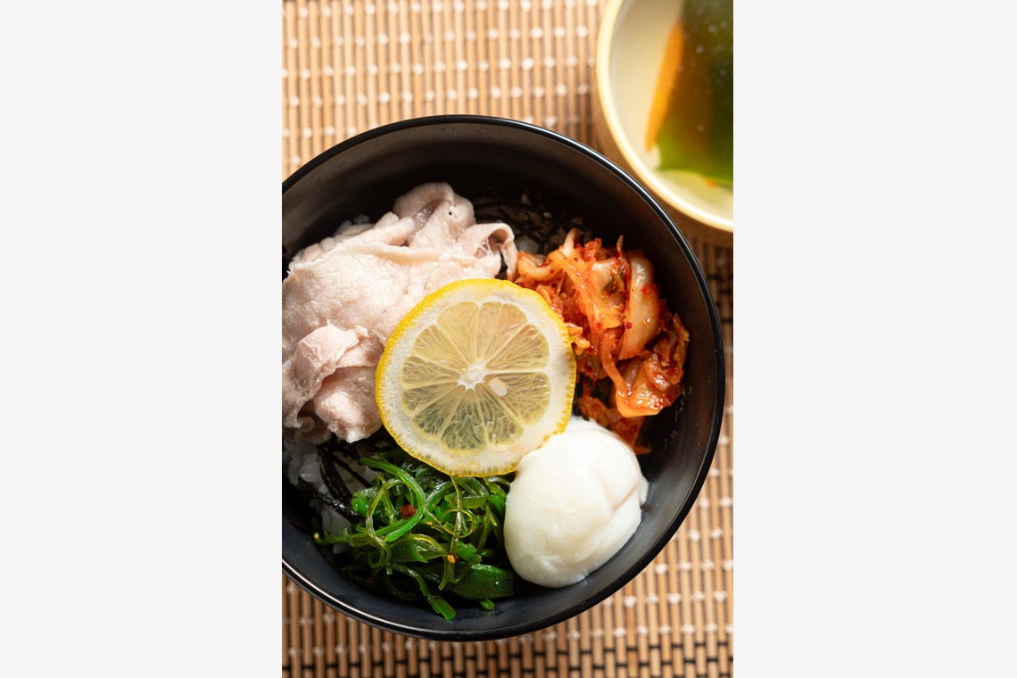 ミヤタカズコが撮影した写真のアルバム「フード写真」