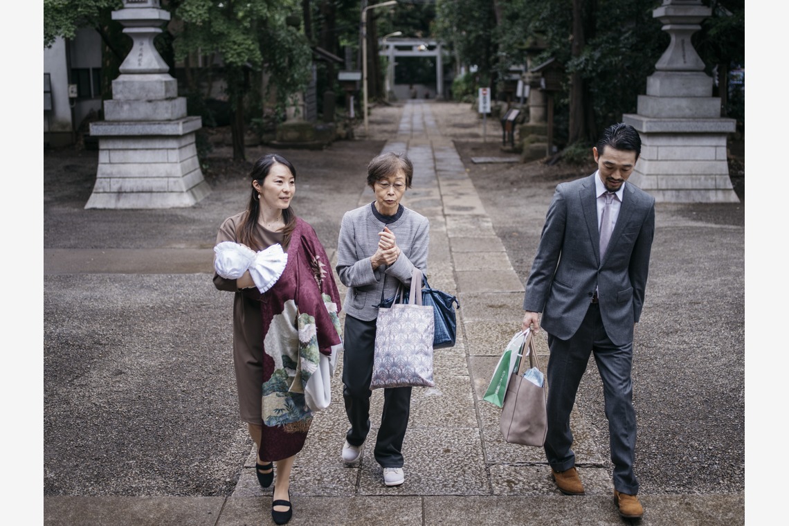 植村由理が撮影した前撮り/後撮り出張撮影のアルバム「お宮参り at 代々木八幡宮」