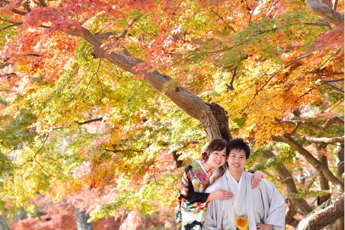 キキフォトワークスが撮影した「Pre Weddingphotoshoot at Nara with kimono in autumn to winter」の写真